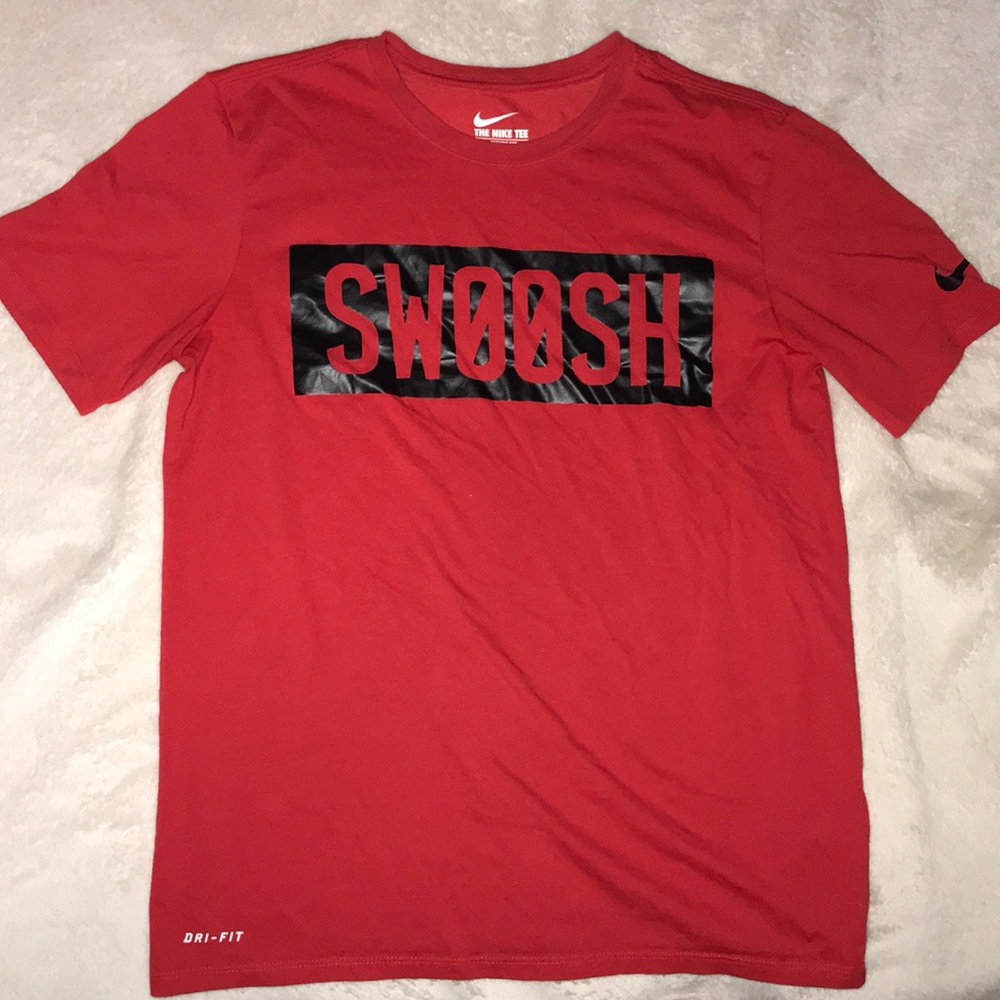 Nike Swish T-Shirt